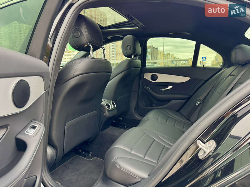 Седан Mercedes-Benz C-Class 2021 в Киеве