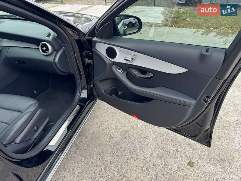 Седан Mercedes-Benz C-Class 2021 в Киеве