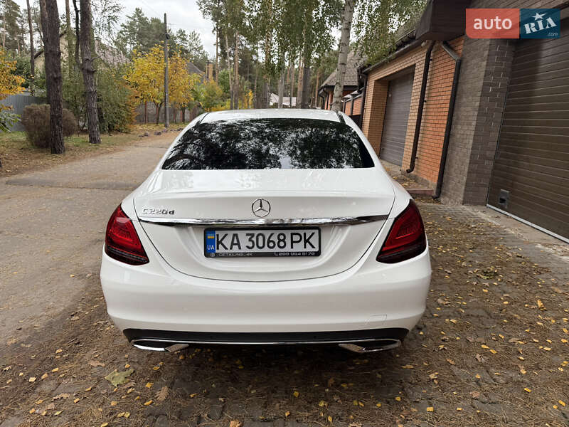 Седан Mercedes-Benz C-Class 2018 в Києві