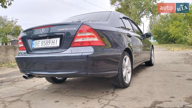 Седан Mercedes-Benz C-Class 2004 в Новій Одесі