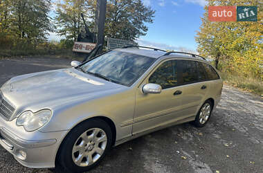 Універсал Mercedes-Benz C-Class 2004 в 