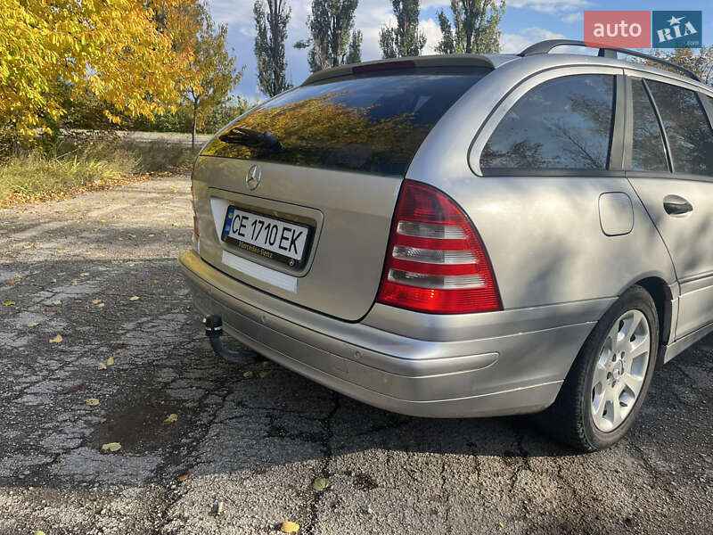 Універсал Mercedes-Benz C-Class 2004 в Кельменцях