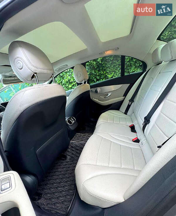 Седан Mercedes-Benz C-Class 2015 в Києві