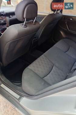 Седан Mercedes-Benz C-Class 2003 в 