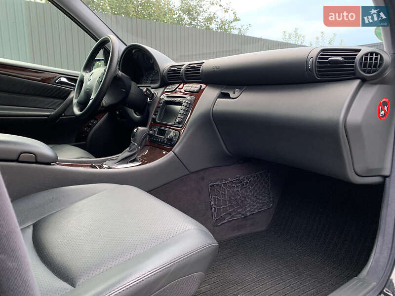 Седан Mercedes-Benz C-Class 2003 в Нестерварке фото 15 Седан Mercedes-Benz C-Class 2003 в Нестерварке