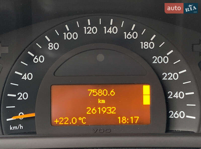 Седан Mercedes-Benz C-Class 2003 в Нестерварке фото 32 Седан Mercedes-Benz C-Class 2003 в Нестерварке