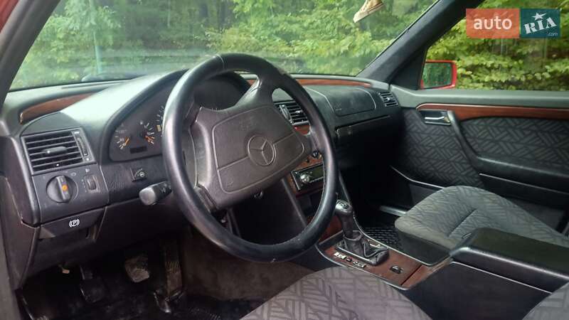 Седан Mercedes-Benz C-Class 1994 в Кременці фото 6 Седан Mercedes-Benz C-Class 1994 в Кременці