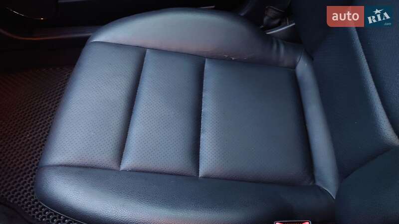 Седан Mercedes-Benz C-Class 2010 в Харькове фото 34 Седан Mercedes-Benz C-Class 2010 в Харькове