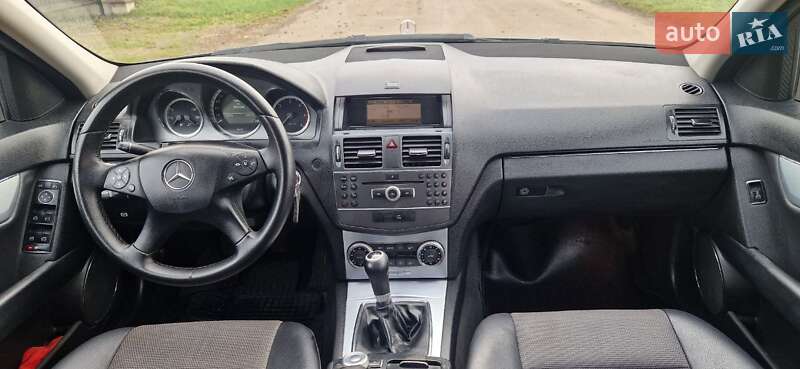 Універсал Mercedes-Benz C-Class 2011 в Дубні