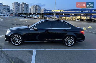 Седан Mercedes-Benz C-Class 2011 в 