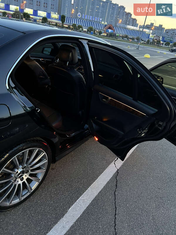 Седан Mercedes-Benz C-Class 2011 в Києві фото 11 Седан Mercedes-Benz C-Class 2011 в Києві