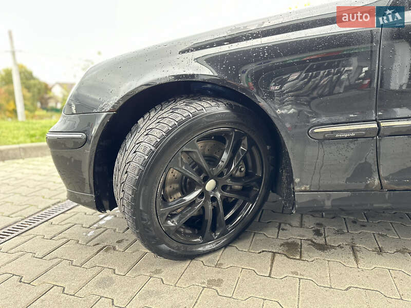 Універсал Mercedes-Benz C-Class 2003 в Києві