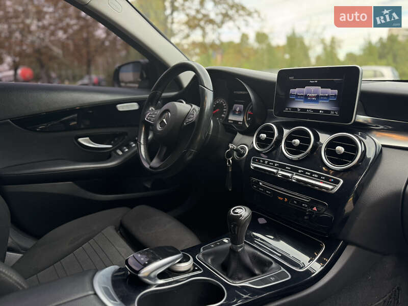 Универсал Mercedes-Benz C-Class 2015 в Киеве
