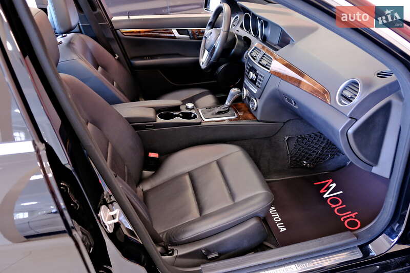 Седан Mercedes-Benz C-Class 2014 в Одессе