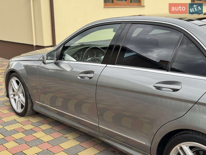 Седан Mercedes-Benz C-Class 2013 в Ивано-Франковске