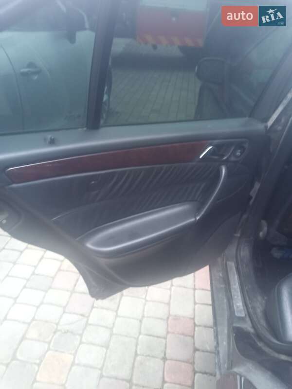 Седан Mercedes-Benz C-Class 2001 в Дрогобыче