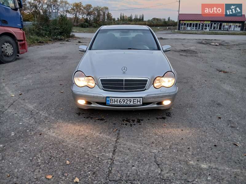 Mercedes-Benz C-Class 2001