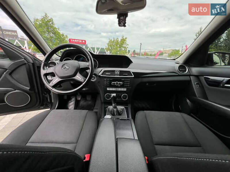 Седан Mercedes-Benz C-Class 2011 в Волковинцы фото 2 Седан Mercedes-Benz C-Class 2011 в Волковинцы