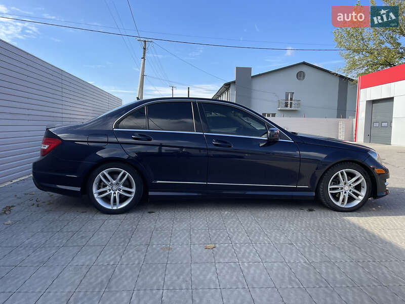 Седан Mercedes-Benz C-Class 2012 в Володимирі фото 4 Седан Mercedes-Benz C-Class 2012 в Володимирі