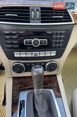 Седан Mercedes-Benz C-Class 2012 в 