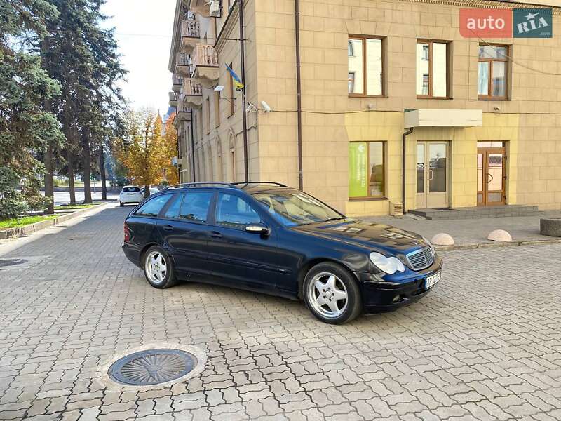 Універсал Mercedes-Benz C-Class 2003 в Запоріжжі