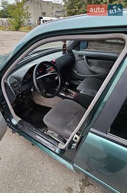 Седан Mercedes-Benz C-Class 1998 в  фото 2 Седан Mercedes-Benz C-Class 1998 в
