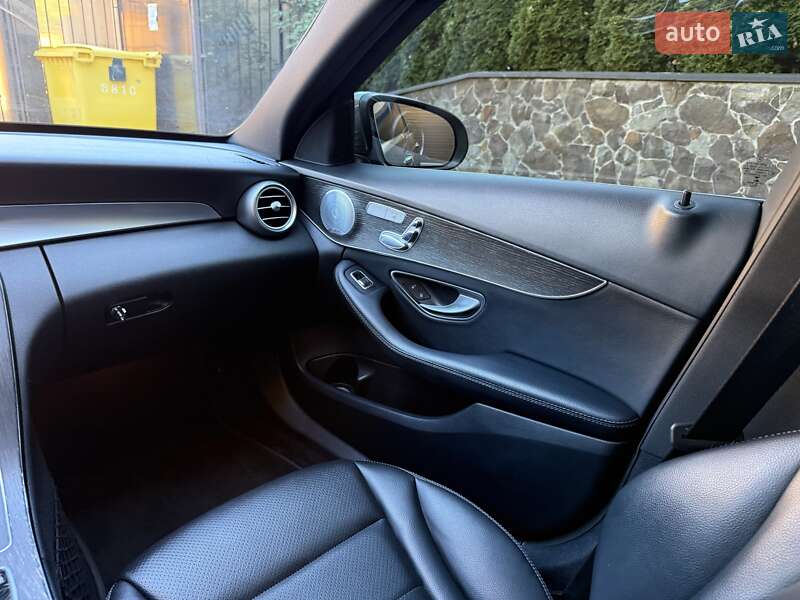 Седан Mercedes-Benz C-Class 2018 в Києві фото 26 Седан Mercedes-Benz C-Class 2018 в Києві