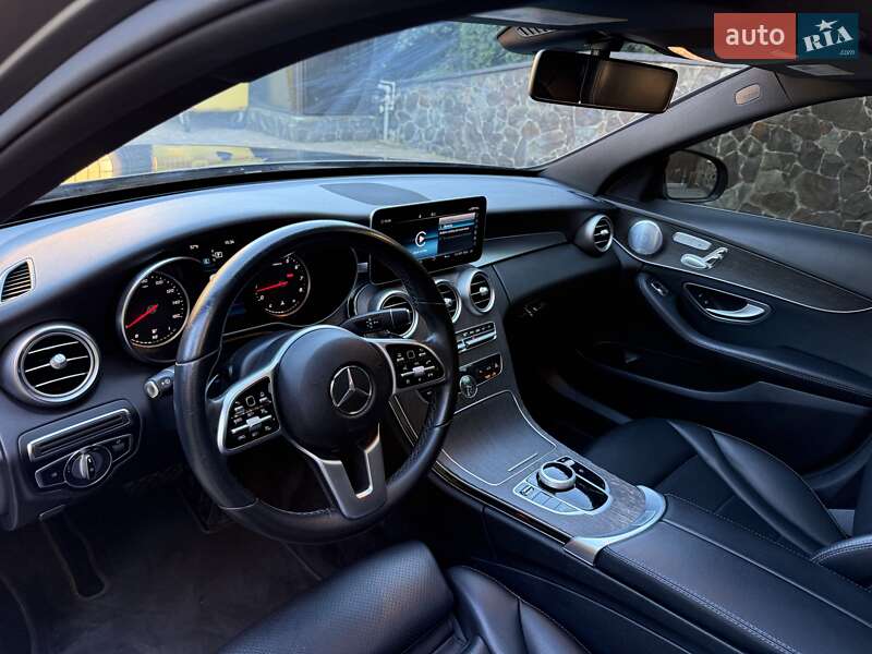 Седан Mercedes-Benz C-Class 2018 в Києві фото 35 Седан Mercedes-Benz C-Class 2018 в Києві