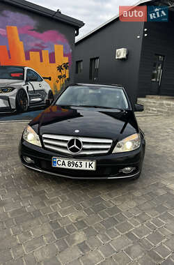 Седан Mercedes-Benz C-Class 2010 в 