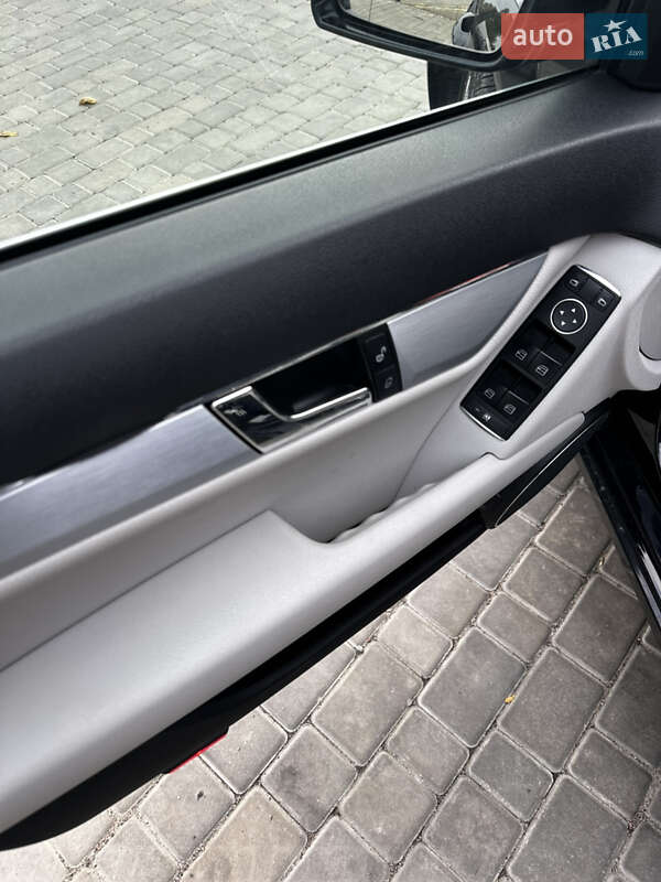Седан Mercedes-Benz C-Class 2010 в Звенигородке фото 12 Седан Mercedes-Benz C-Class 2010 в Звенигородке