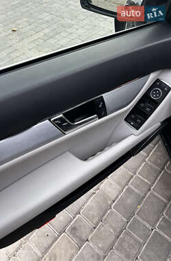 Седан Mercedes-Benz C-Class 2010 в 