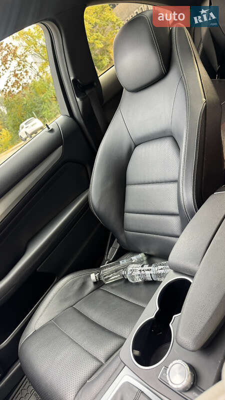 Седан Mercedes-Benz C-Class 2013 в Днепре