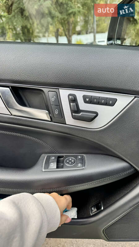 Седан Mercedes-Benz C-Class 2013 в Днепре