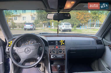Седан Mercedes-Benz C-Class 1996 в  фото 20 Седан Mercedes-Benz C-Class 1996 в