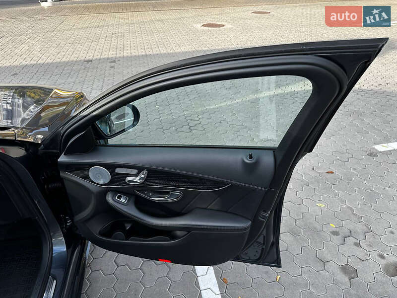 Седан Mercedes-Benz C-Class 2015 в Киеве фото 25 Седан Mercedes-Benz C-Class 2015 в Киеве