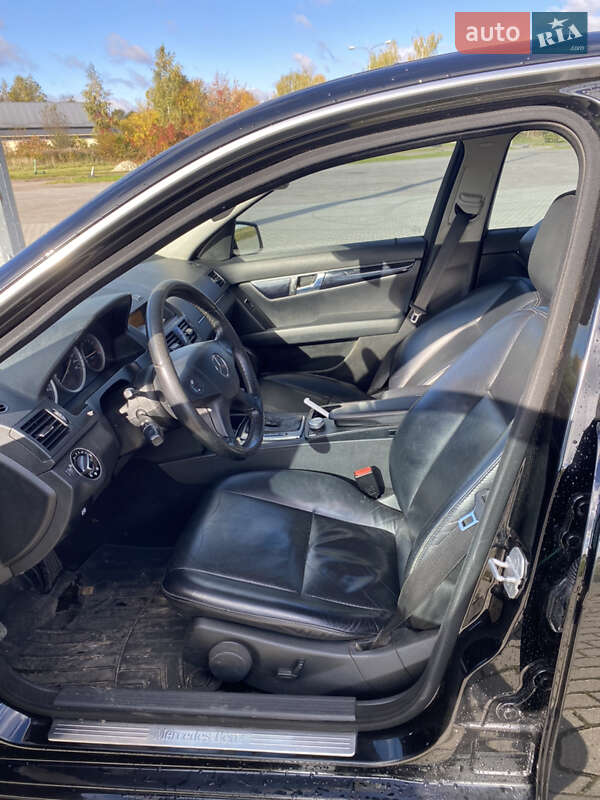 Седан Mercedes-Benz C-Class 2008 в Львове фото 2 Седан Mercedes-Benz C-Class 2008 в Львове