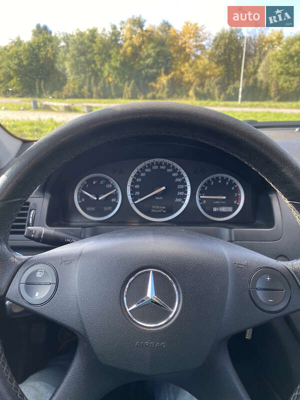 Седан Mercedes-Benz C-Class 2008 в Львове фото 9 Седан Mercedes-Benz C-Class 2008 в Львове