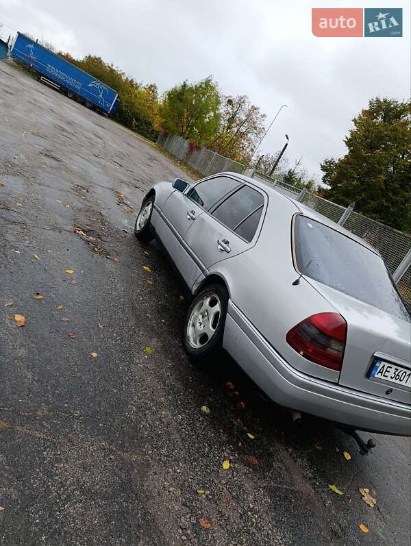 Седан Mercedes-Benz C-Class 1995 в Жмеринке фото 32 Седан Mercedes-Benz C-Class 1995 в Жмеринке