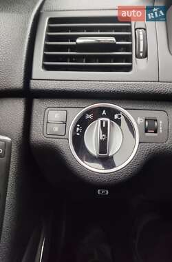 Седан Mercedes-Benz C-Class 2010 в 