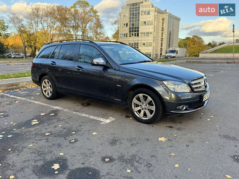Універсал Mercedes-Benz C-Class 2008 в Львові фото 13 Універсал Mercedes-Benz C-Class 2008 в Львові
