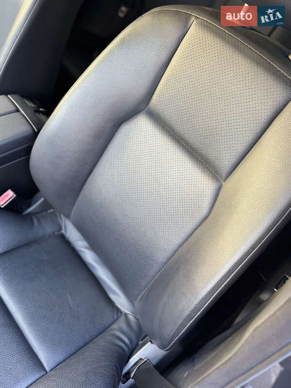 Універсал Mercedes-Benz C-Class 2008 в Львові фото 19 Універсал Mercedes-Benz C-Class 2008 в Львові