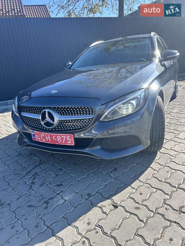 Універсал Mercedes-Benz C-Class 2015 в 