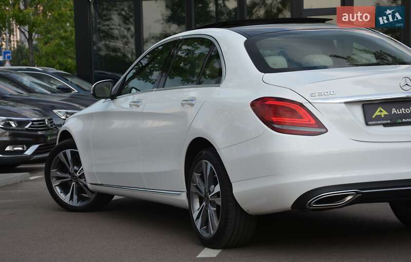 Седан Mercedes-Benz C-Class 2019 в Киеве