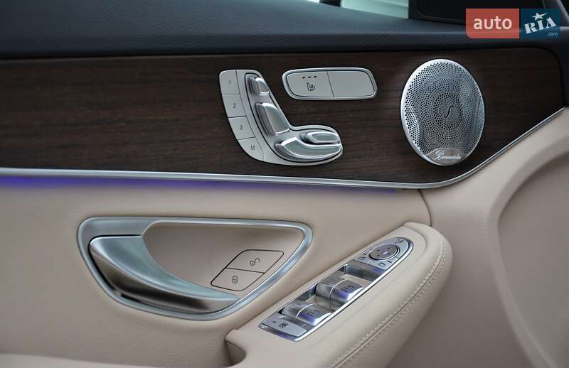 Седан Mercedes-Benz C-Class 2019 в Киеве