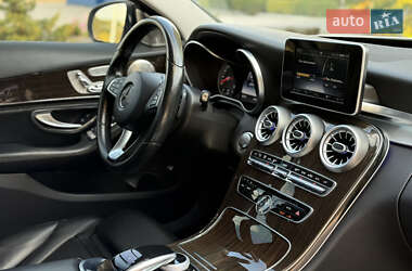 Седан Mercedes-Benz C-Class 2015 в  фото 27 Седан Mercedes-Benz C-Class 2015 в