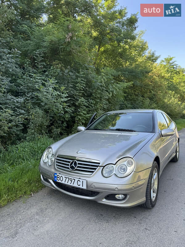 Купе Mercedes-Benz C-Class 2005 в Тернополі фото 3 Купе Mercedes-Benz C-Class 2005 в Тернополі