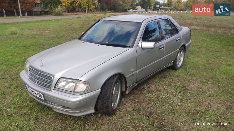 Седан Mercedes-Benz C-Class 1999 в Кривом Роге фото Седан Mercedes-Benz C-Class 1999 в Кривом Роге