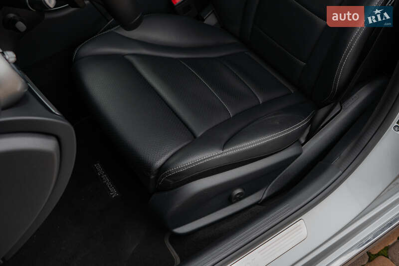 Седан Mercedes-Benz C-Class 2019 в Києві фото 47 Седан Mercedes-Benz C-Class 2019 в Києві