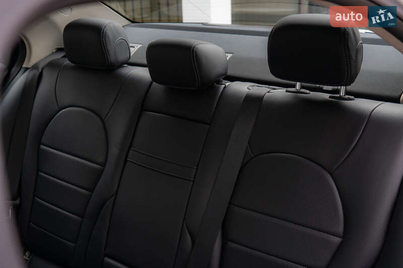 Седан Mercedes-Benz C-Class 2019 в Києві фото 52 Седан Mercedes-Benz C-Class 2019 в Києві