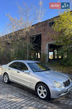 Седан Mercedes-Benz C-Class 2003 в 